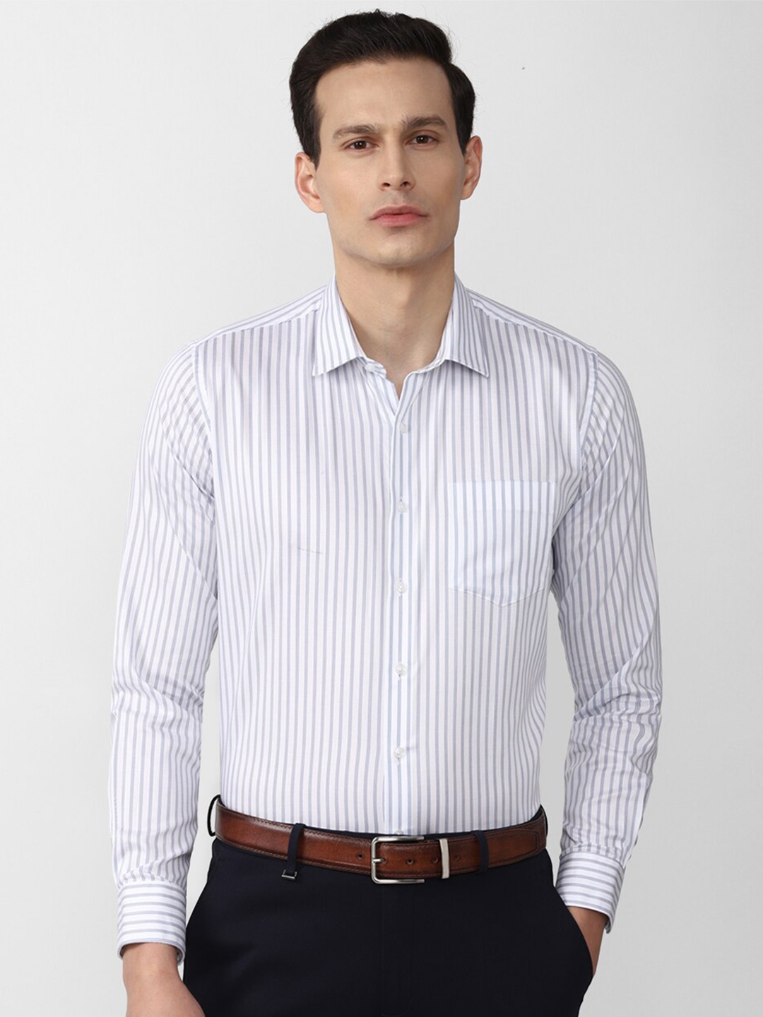 

Van Heusen Men White Slim Fit Striped Pure Cotton Casual Shirt