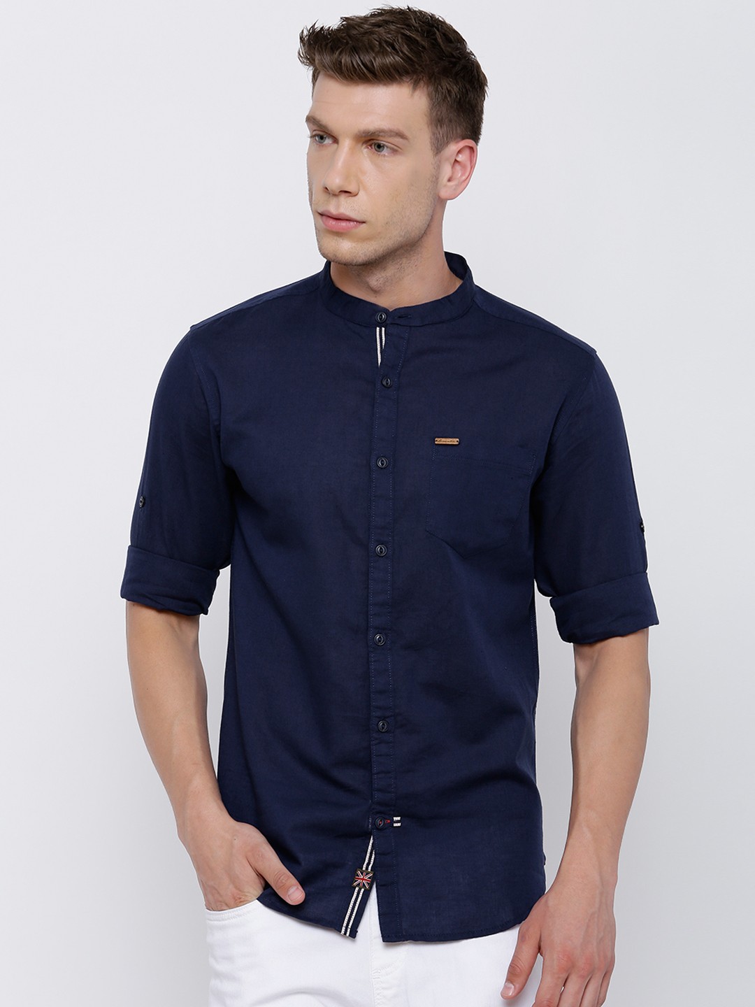 

LOCOMOTIVE Men Navy Slim Fit Solid Casual Shirt, Navy blue