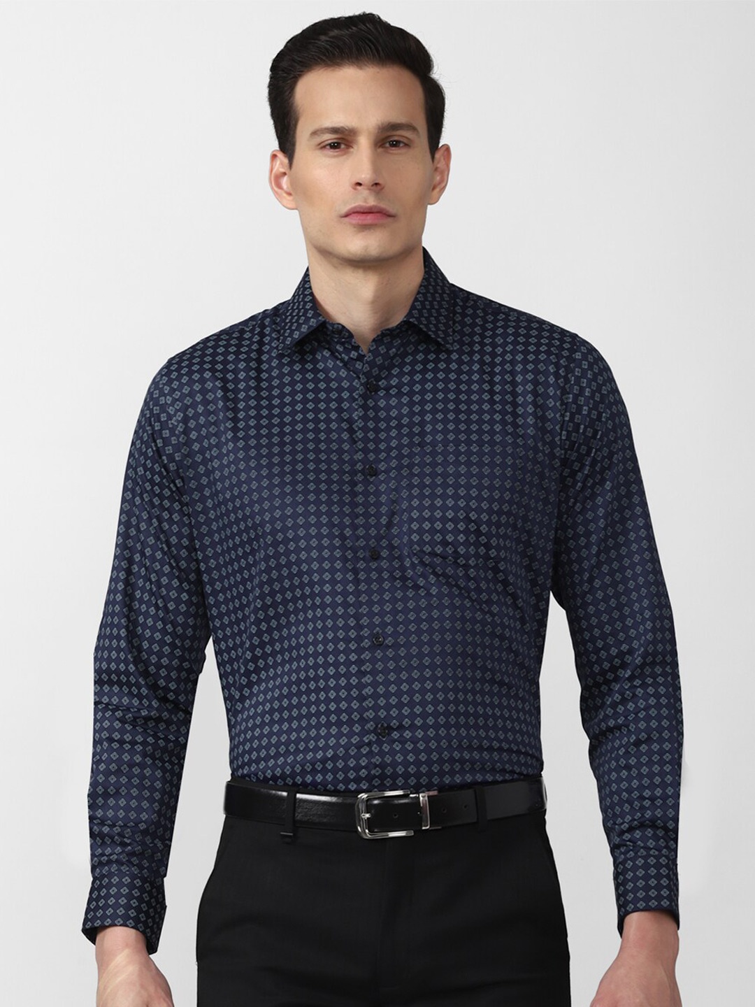 

Van Heusen Men Navy Blue Printed Casual Shirt