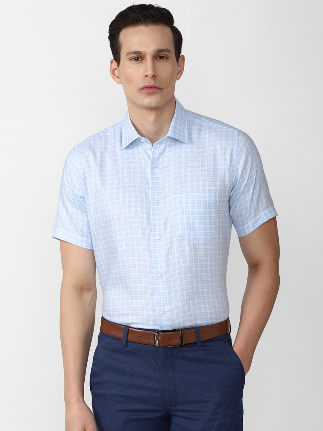 

Van Heusen Men Blue Checked Casual Shirt