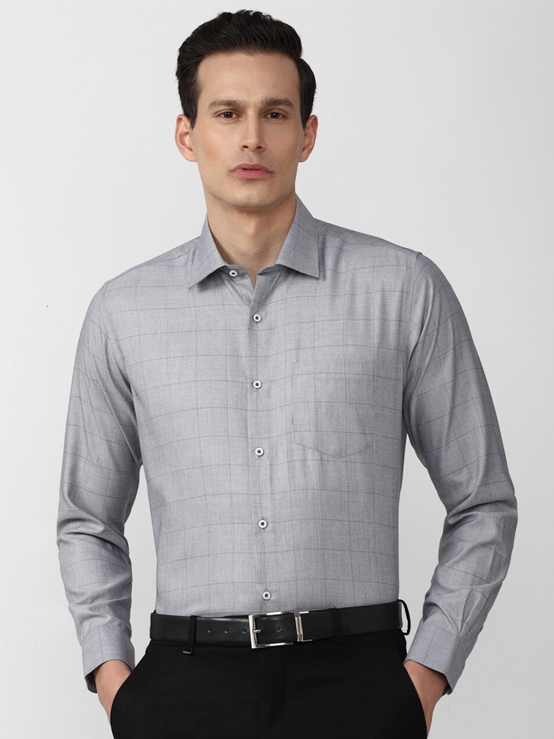 

Van Heusen Men Grey Checked Casual Shirt