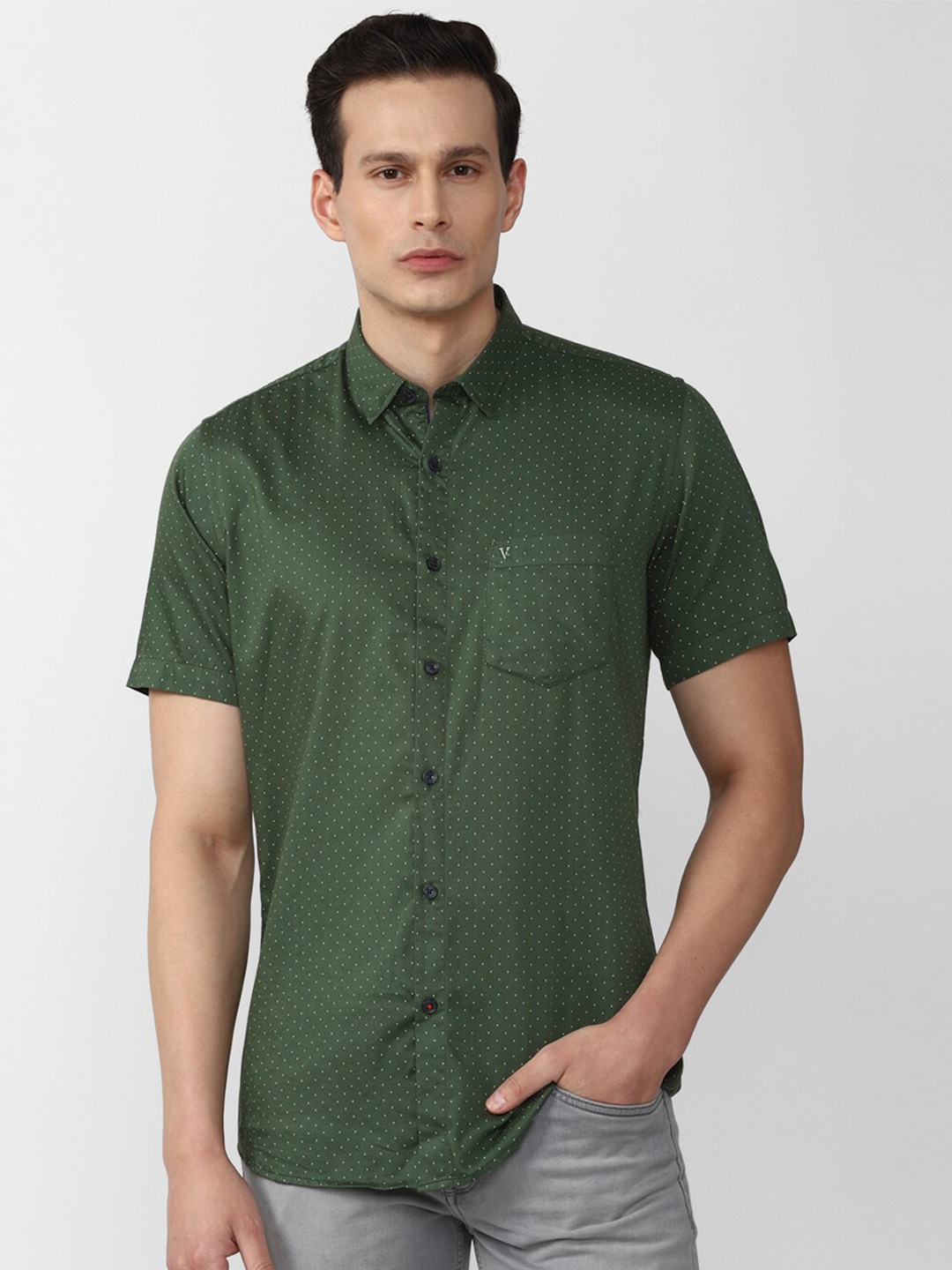 

Van Heusen Sport Men Green Slim Fit Printed Casual Shirt