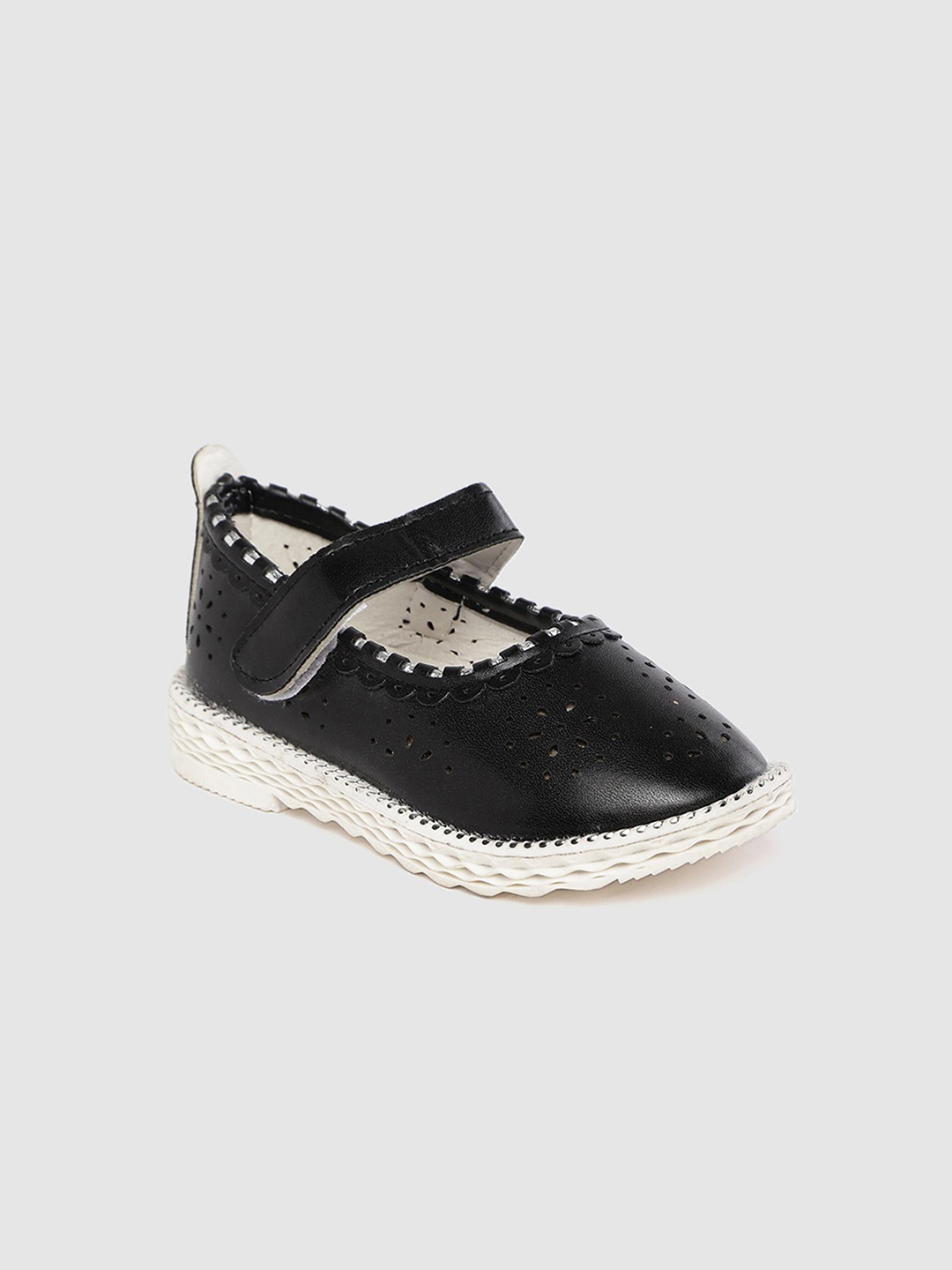 

Lil Lollipop Girls Black Sneakers