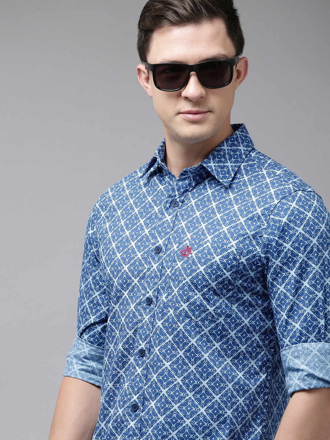 

U S Polo Assn Men Blue & White Tailored Fit Printed Pure Cotton Casual Shirt