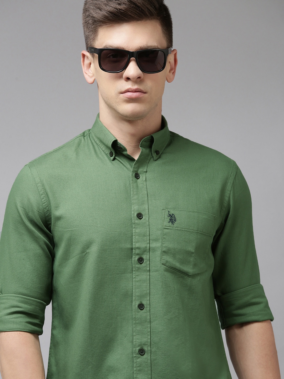 

U.S. Polo Assn. Men Green Solid Pure Cotton Tailored Fit Casual Shirt
