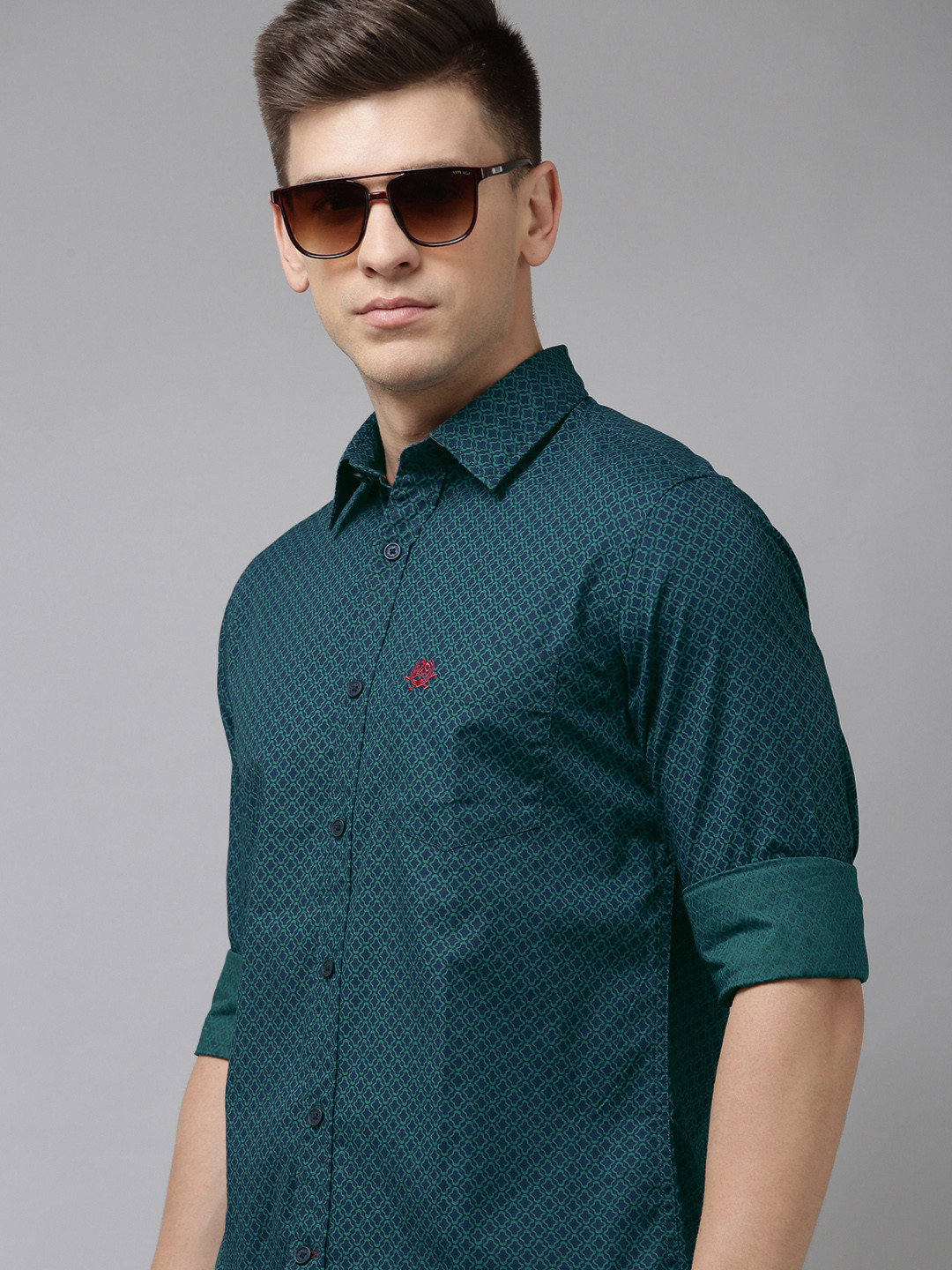 

U.S. Polo Assn. Men Blue Tailored Fit Floral Print Pure Cotton Casual Shirt