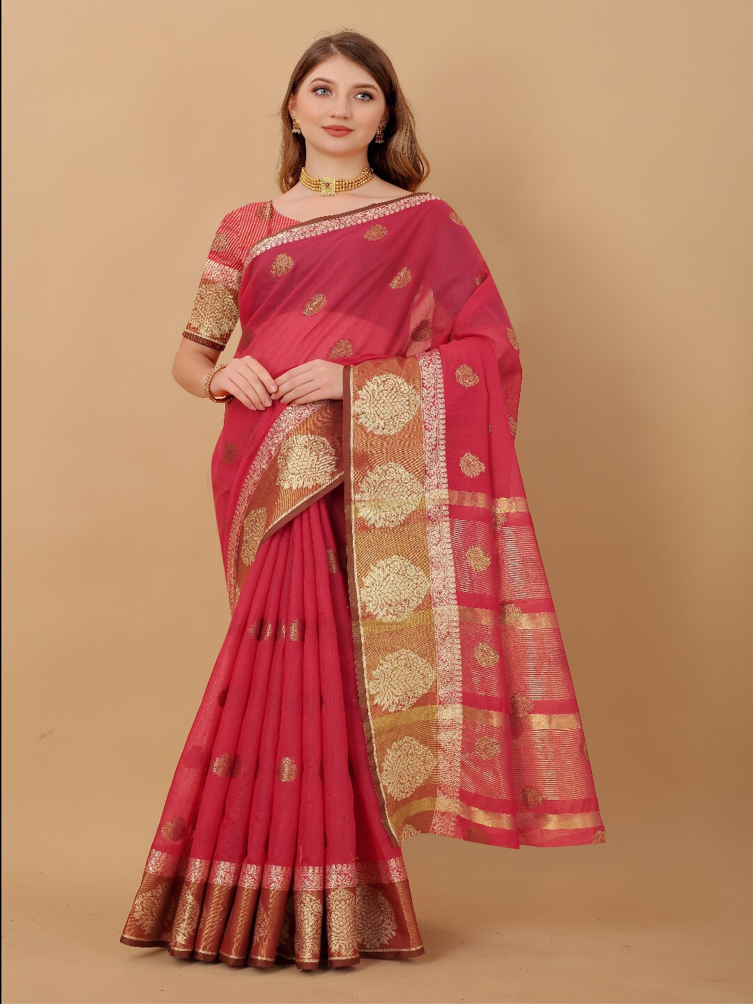 

VSaree Women Red & Gold-Toned Woven Design Zari Banarasi Saree