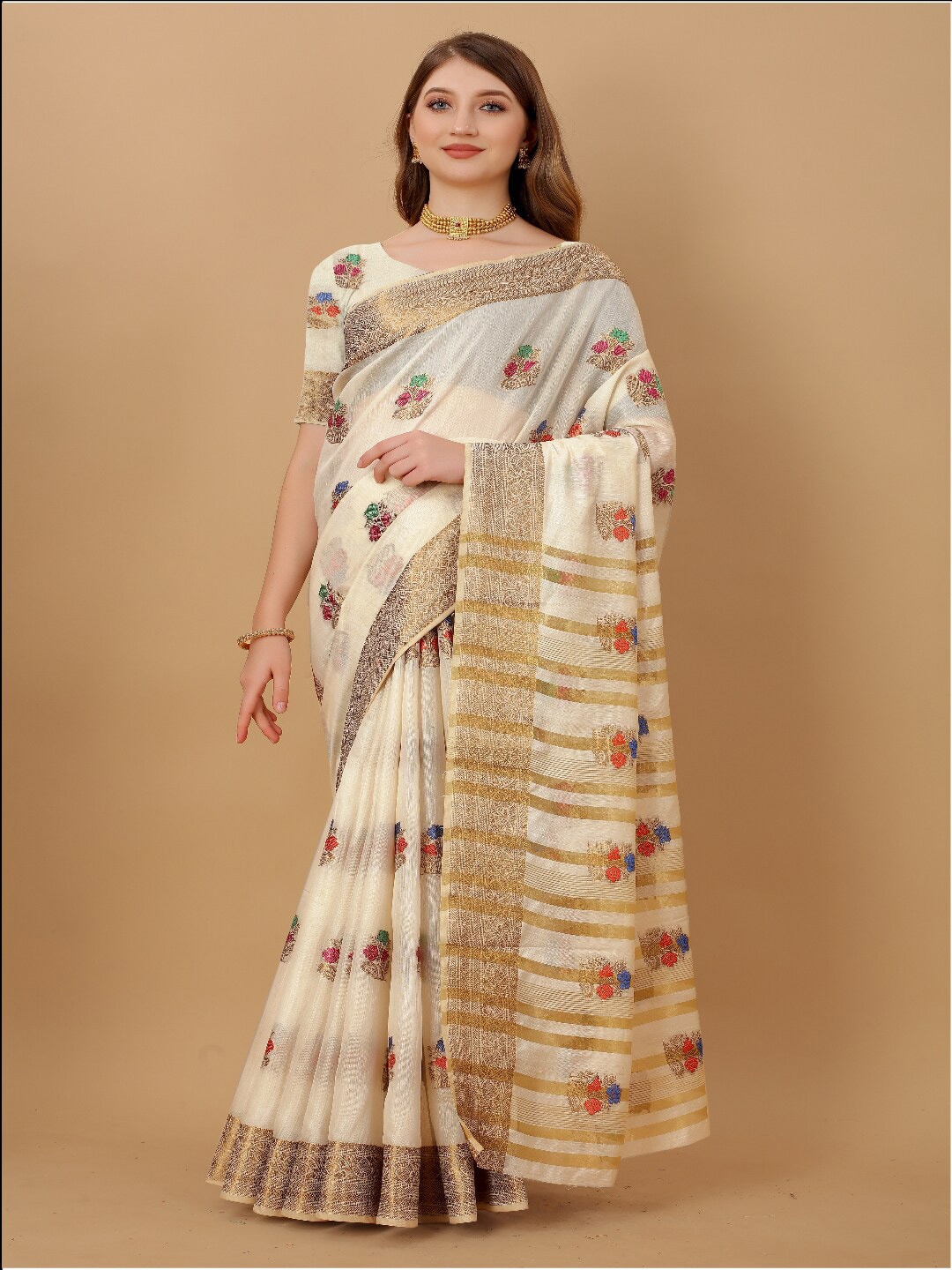 

VSaree White & Gold-Toned Woven Design Zari Silk Blend Banarasi Saree