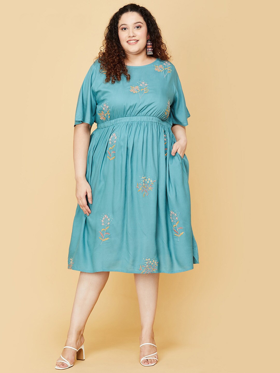 

max Women Plus Size Blue Floral Fit & Flare Dress