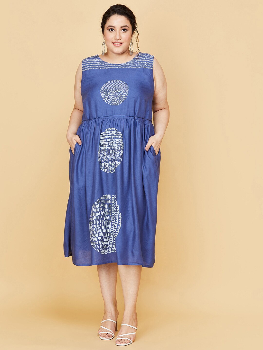 

max Plus Size Blue Ethnic Motifs Dress