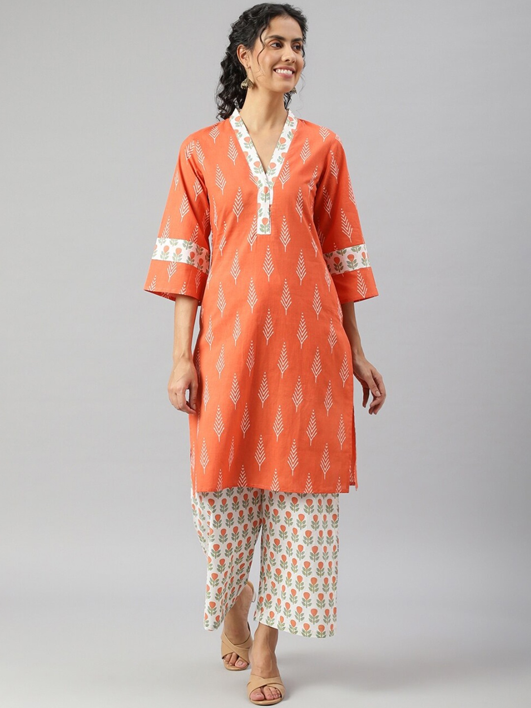 

METRO-FASHION Women Orange Ethnic Motifs Printed Pure Cotton Kurta with Palazzos