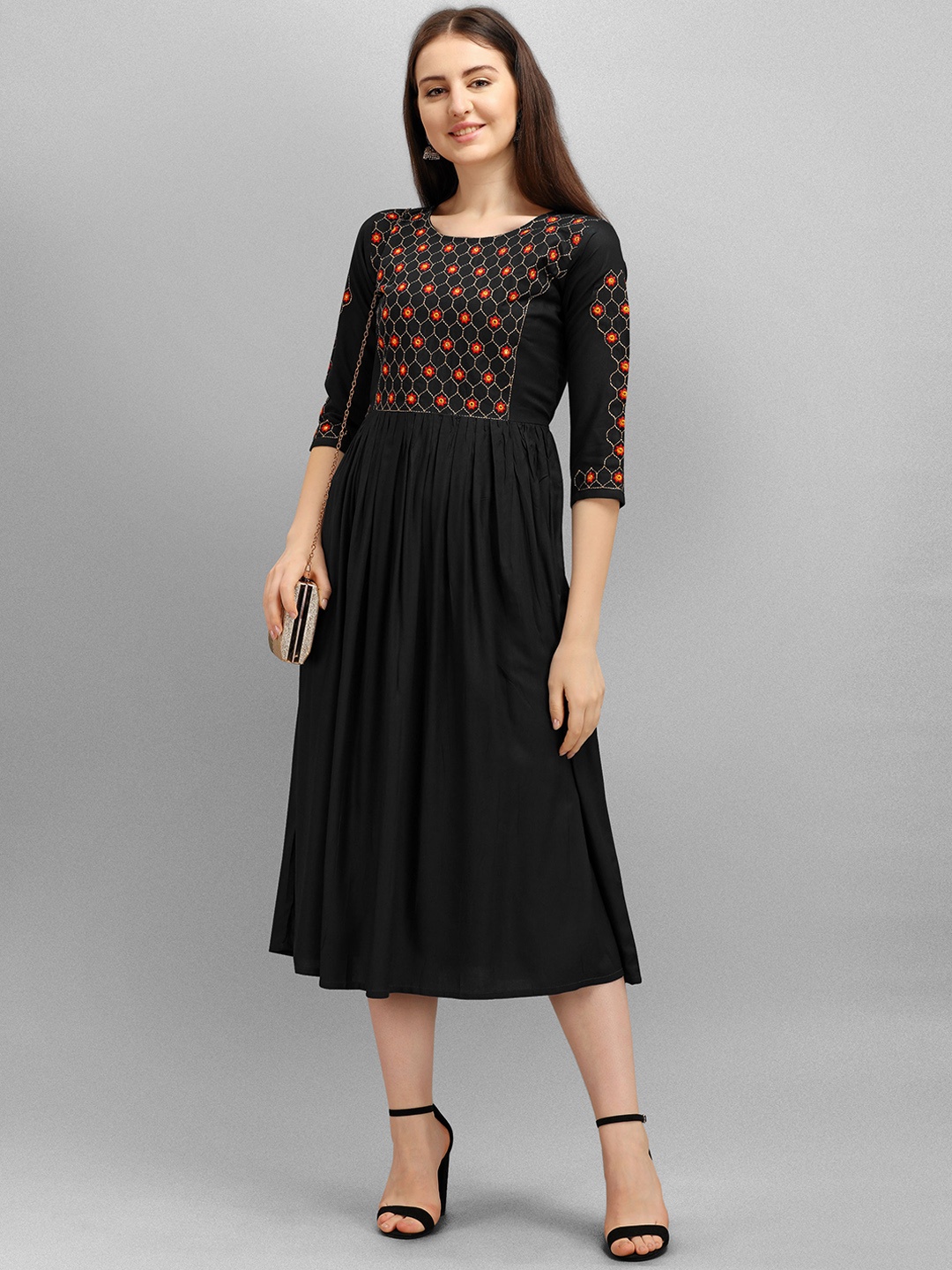 

FabFairy Women Black Floral Embroidered Anarkali Kurta