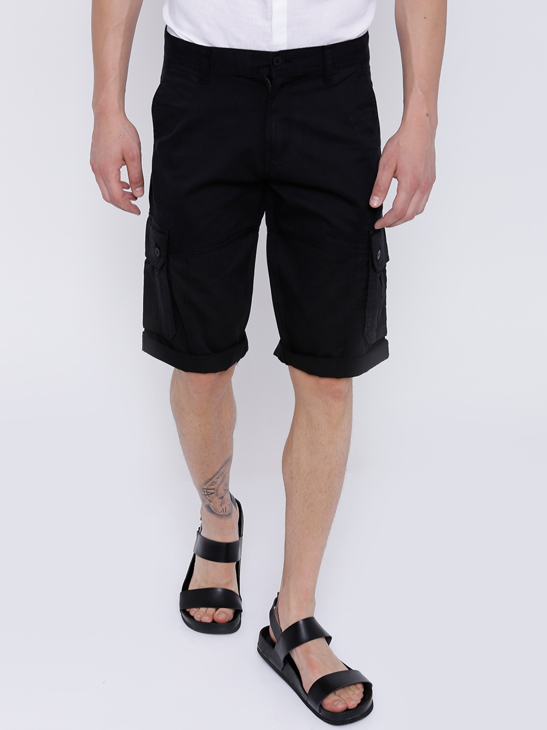 

LOCOMOTIVE Men Black Solid Slim Fit Cargo Shorts