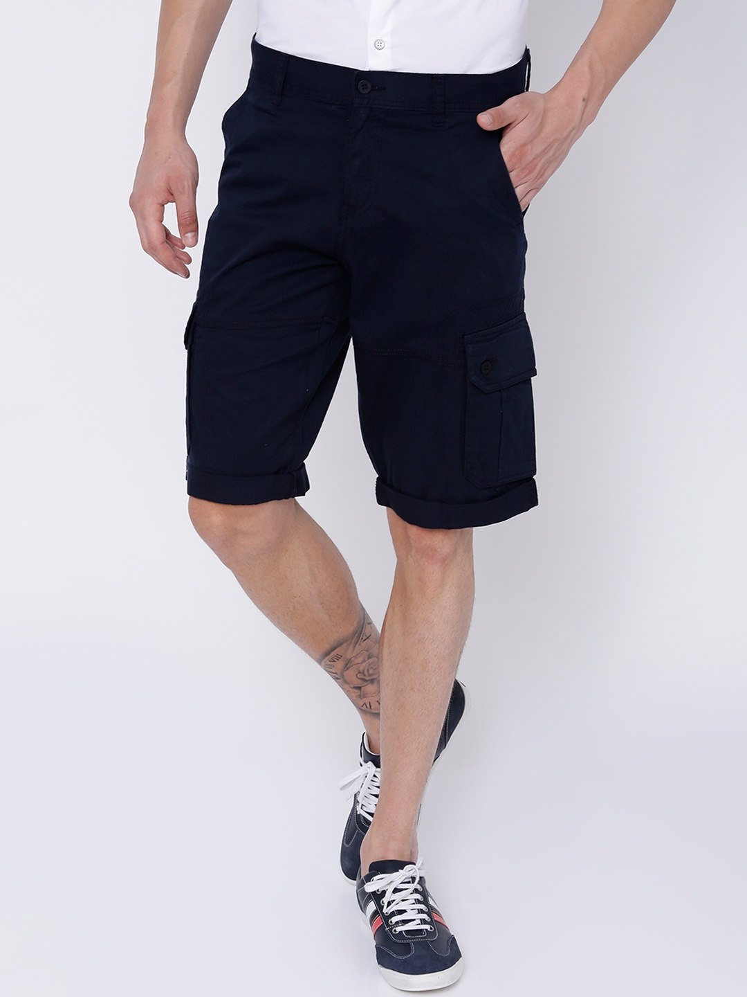 

LOCOMOTIVE Men Navy Blue Solid Slim Fit Cargo Shorts