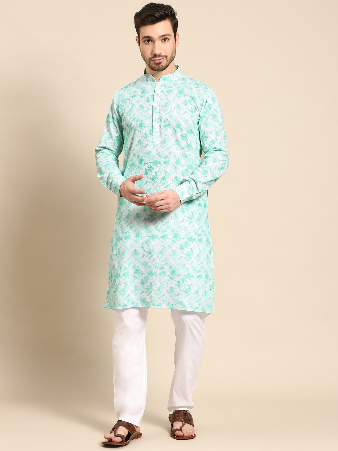 

RAJUBHAI HARGOVINDAS Men Blue & White Tie and Dye Pure Cotton Kurta