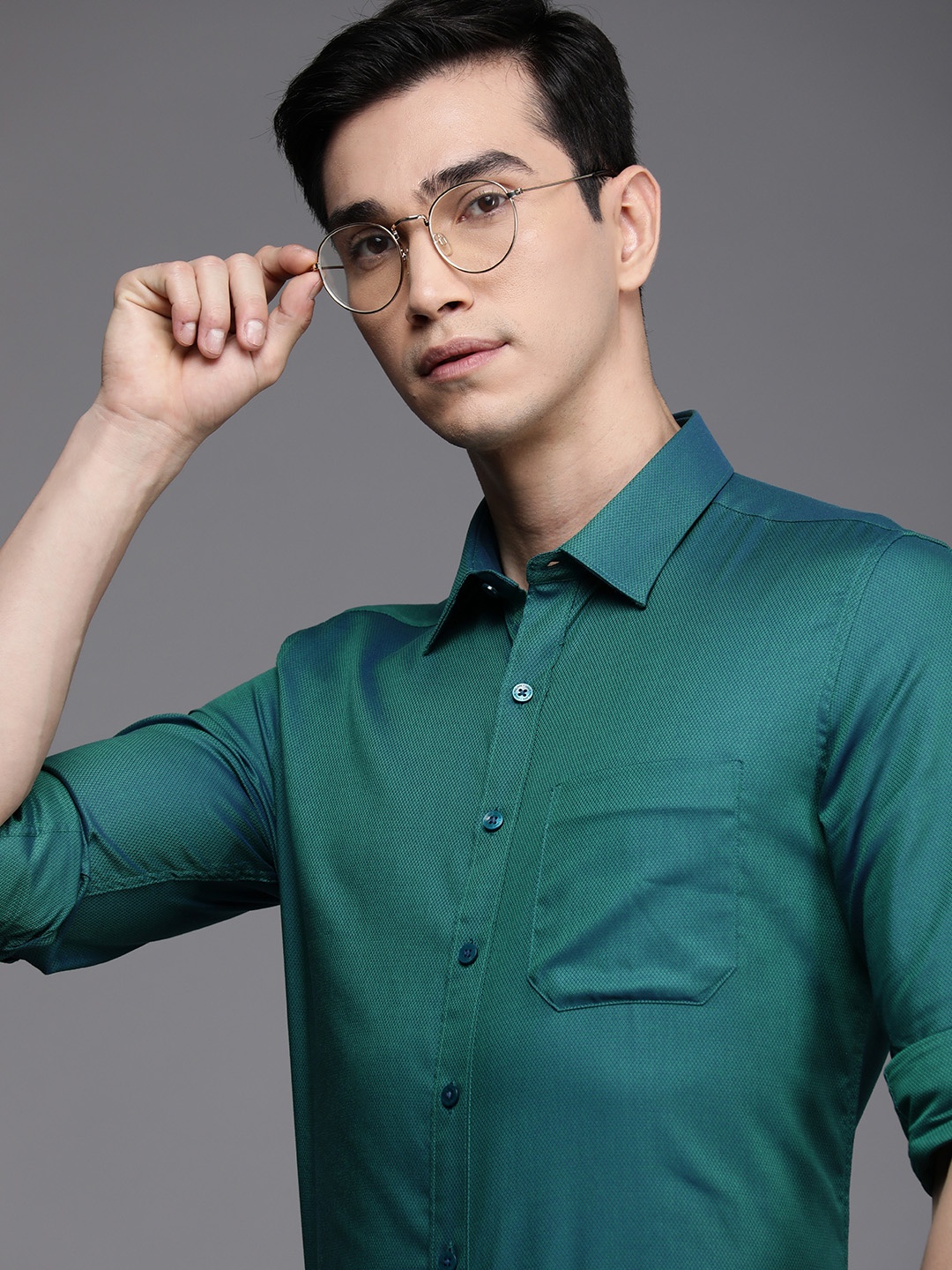 

Louis Philippe Men Teal Green Double Toned Textured Slim Fit Formal Shirt