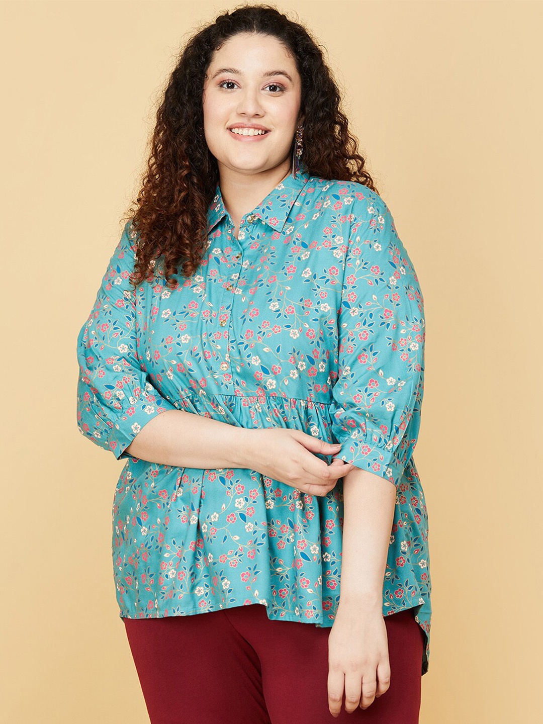 

max Green & White Mandarin Collar Printed Tunic