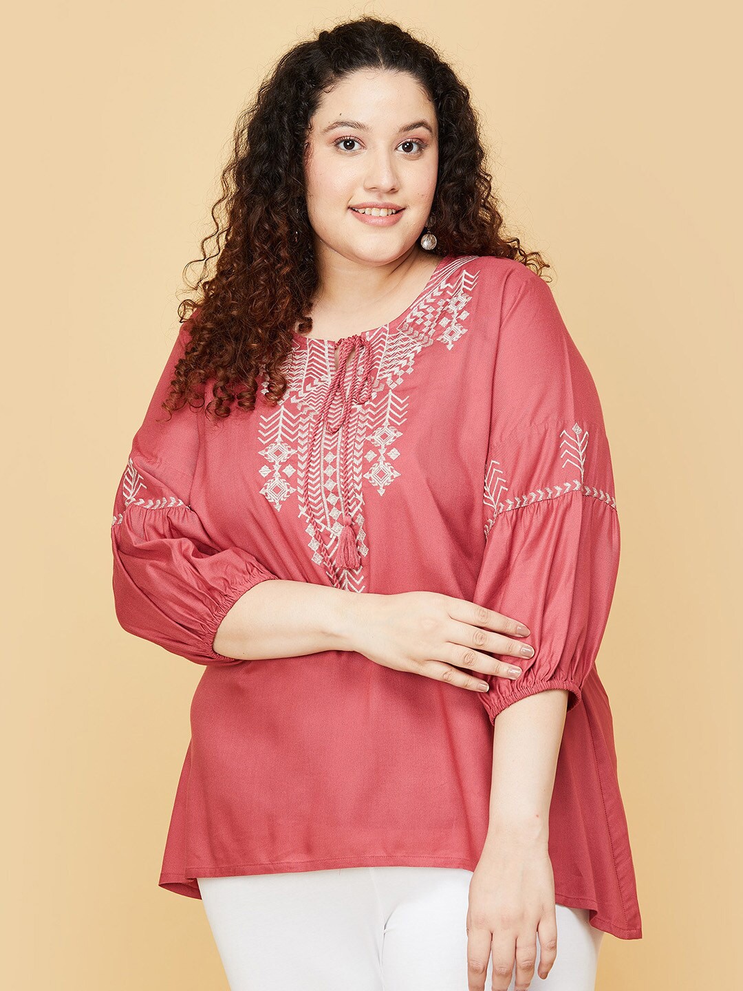 

max Red & Off White Embroidered Tunic