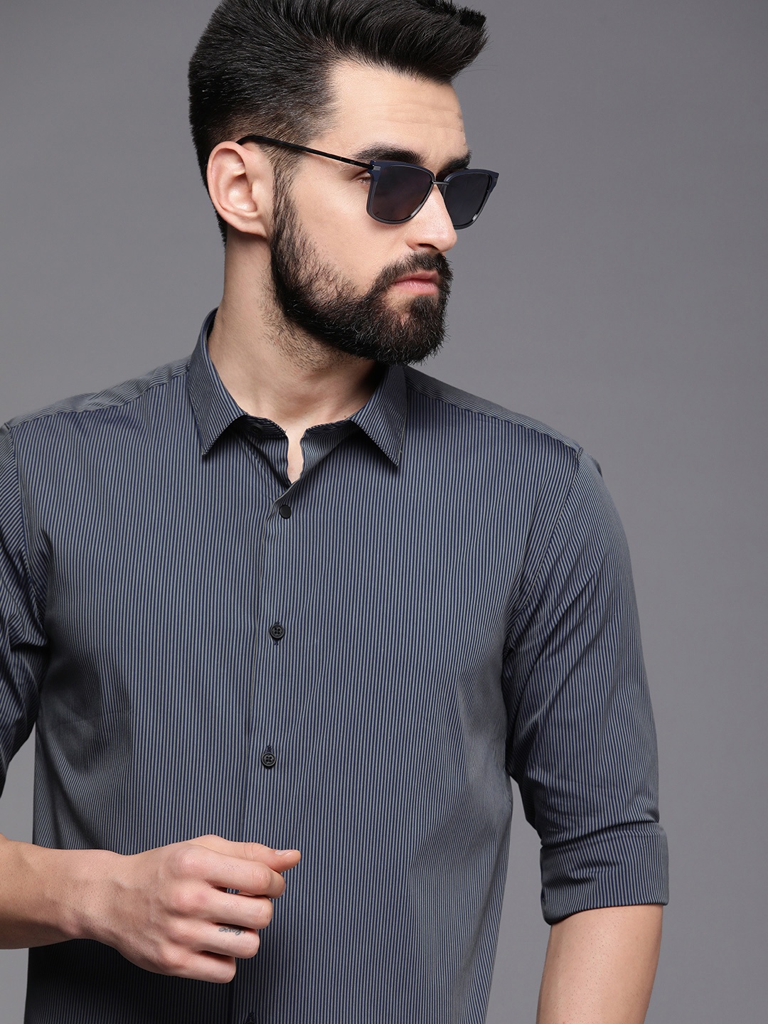 

Louis Philippe Ath Work Men Navy Blue Super Slim Fit Pinstriped Semiformal Shirt
