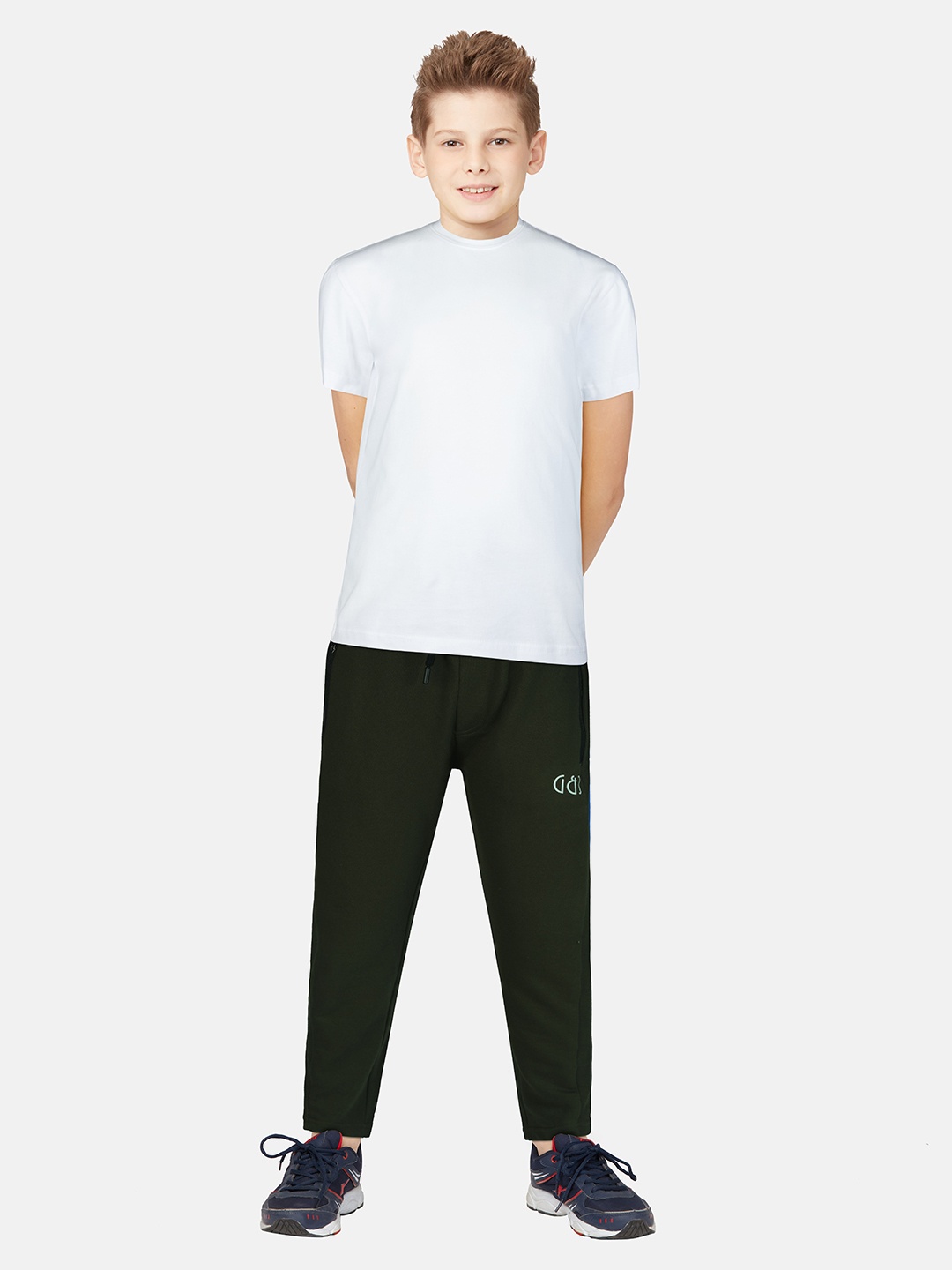 

Gini and Jony Boys Olive-Green Solid Cotton Track Pant