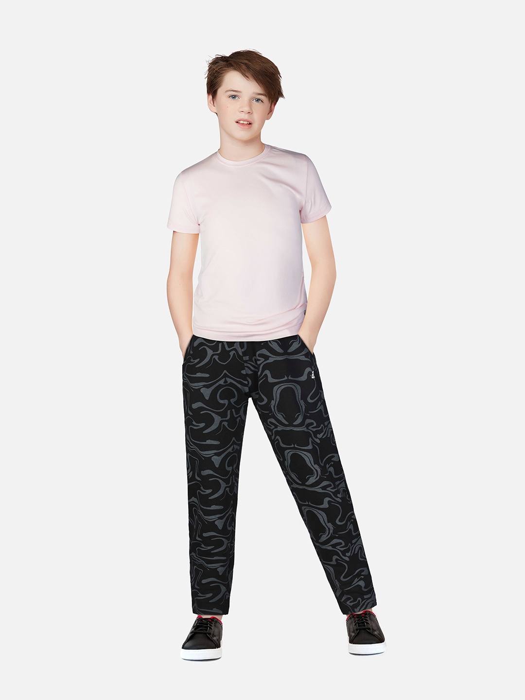

Gini and Jony Boys Black Printed Track Pants
