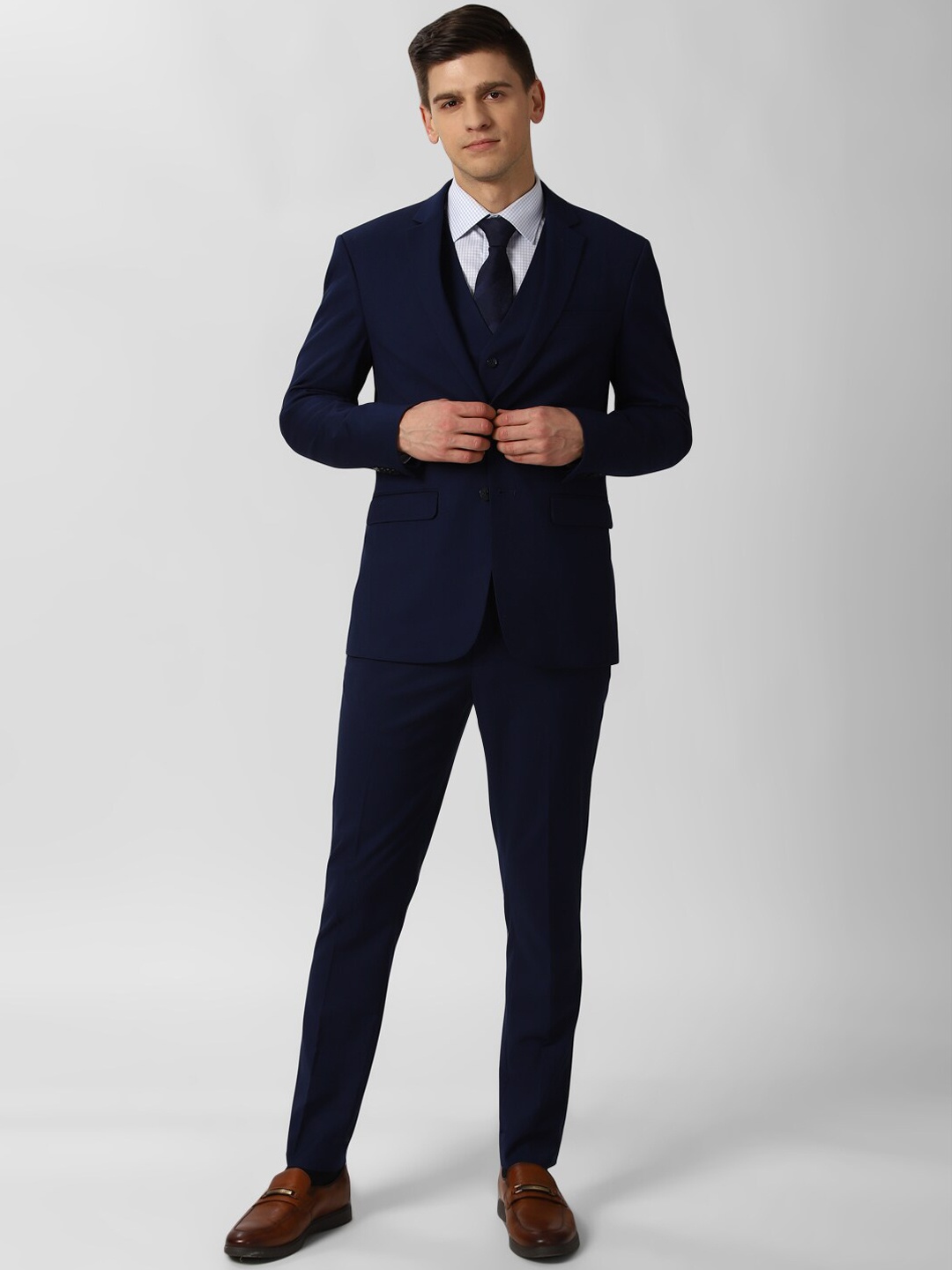 

Peter England Elite Men Navy Blue Solid Slim-Fit Single-Breasted Two-Piece Formal Suit