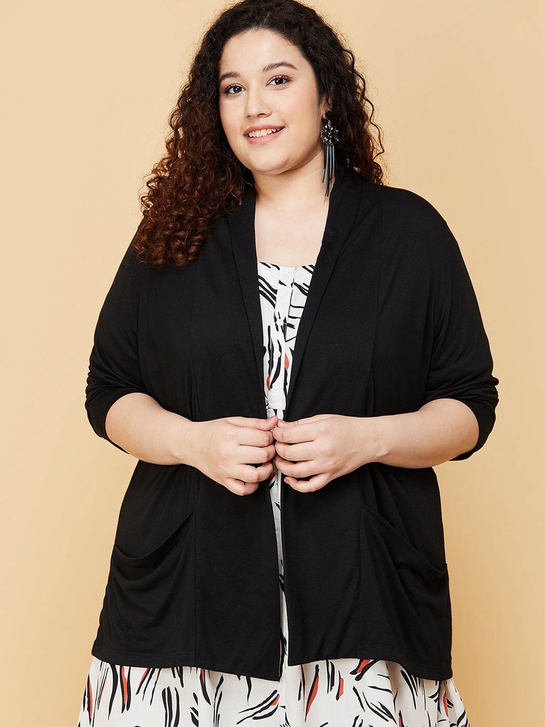 

max Plus Size Women Solid Black Shrug