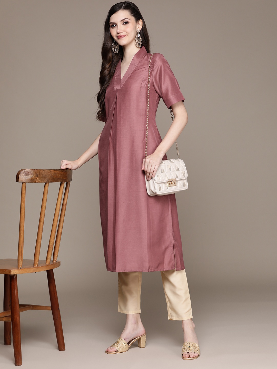 

ZIYAA Women Rose Kurta with Trousers