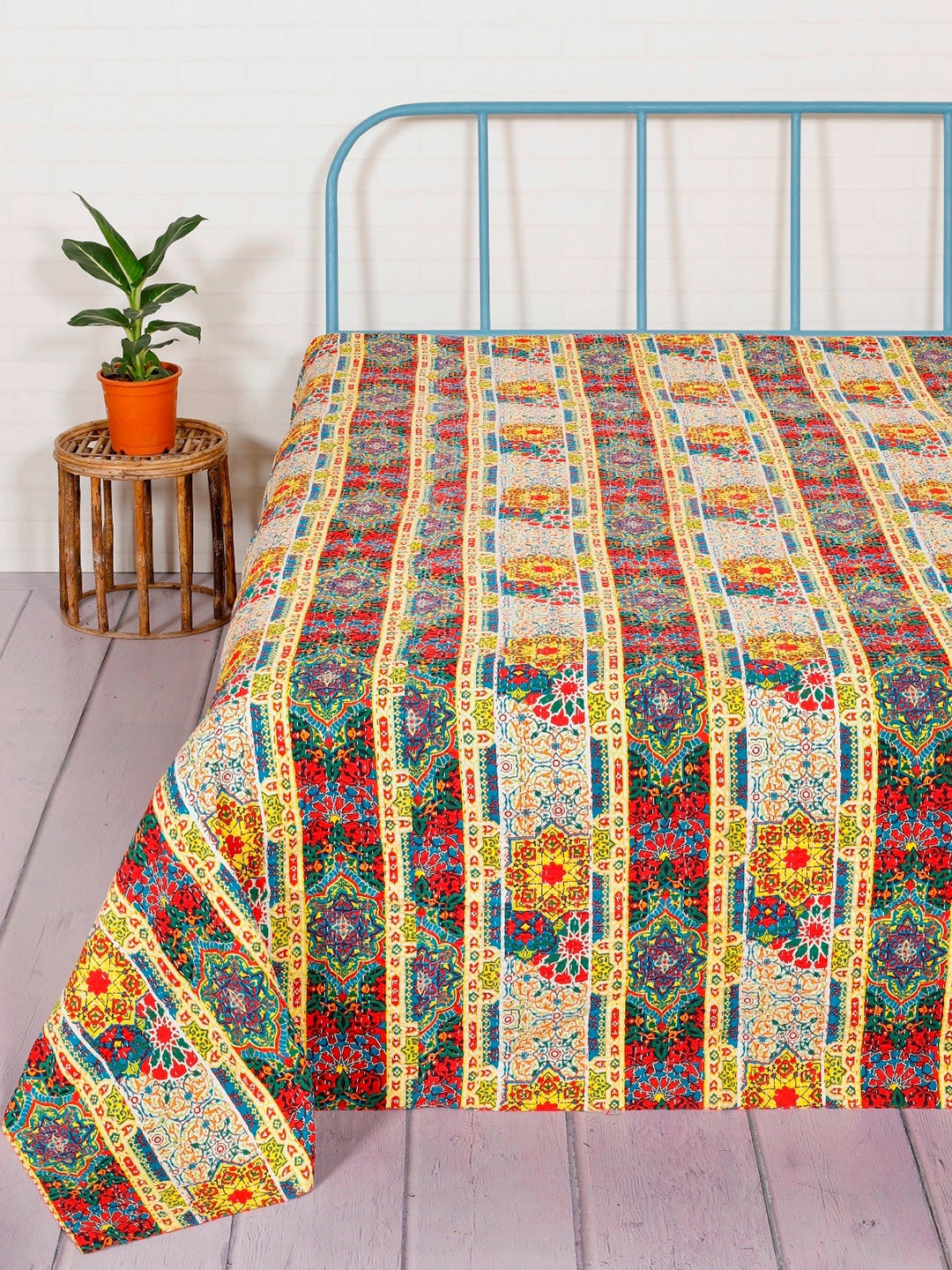 

HANDICRAFT PALACE Beige & Yellow Floral Printed Cotton Bed Cover