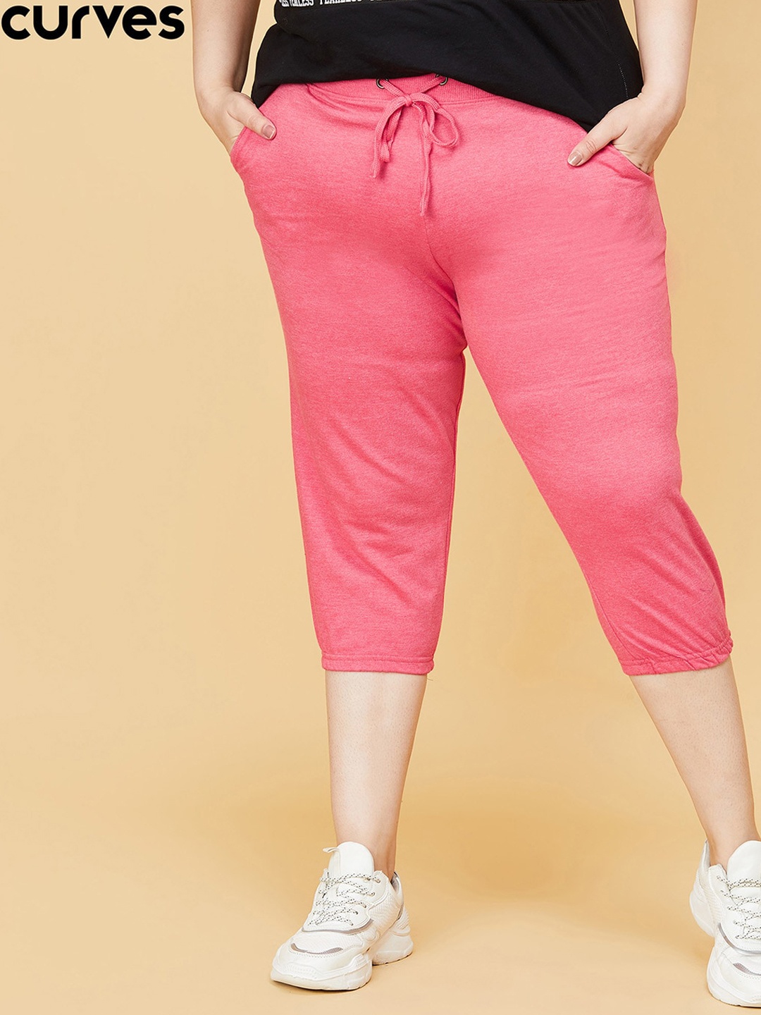 

max Women Pink Pure Cotton Capris Pant
