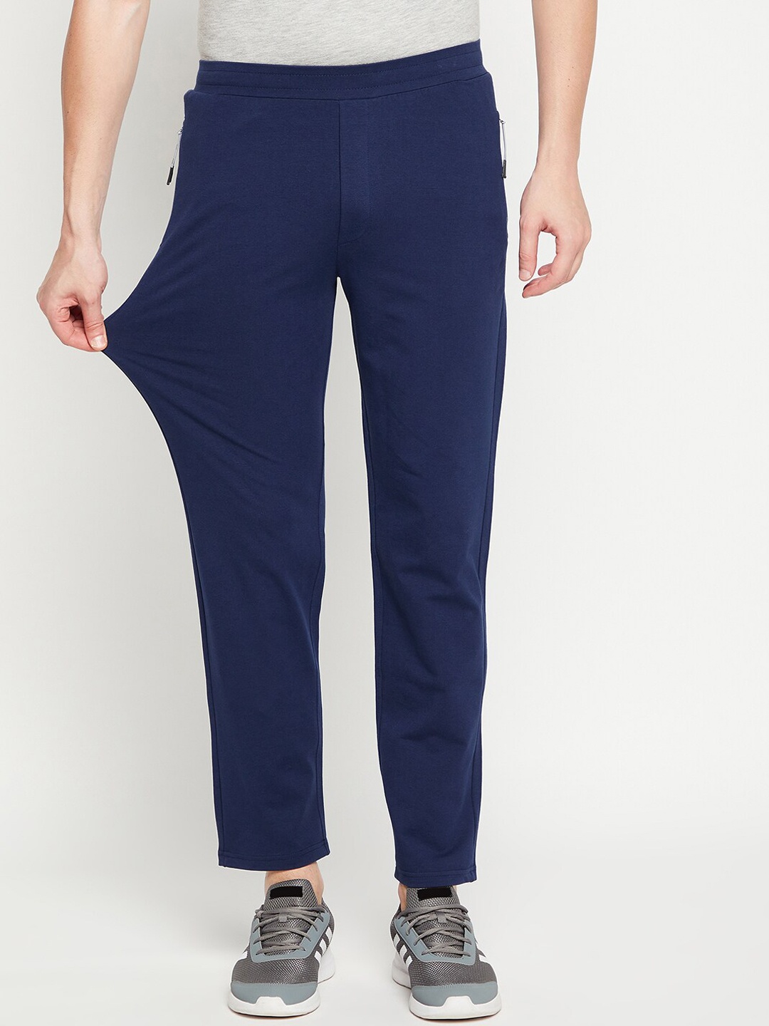 

Okane Men Blue Solid Track Pant