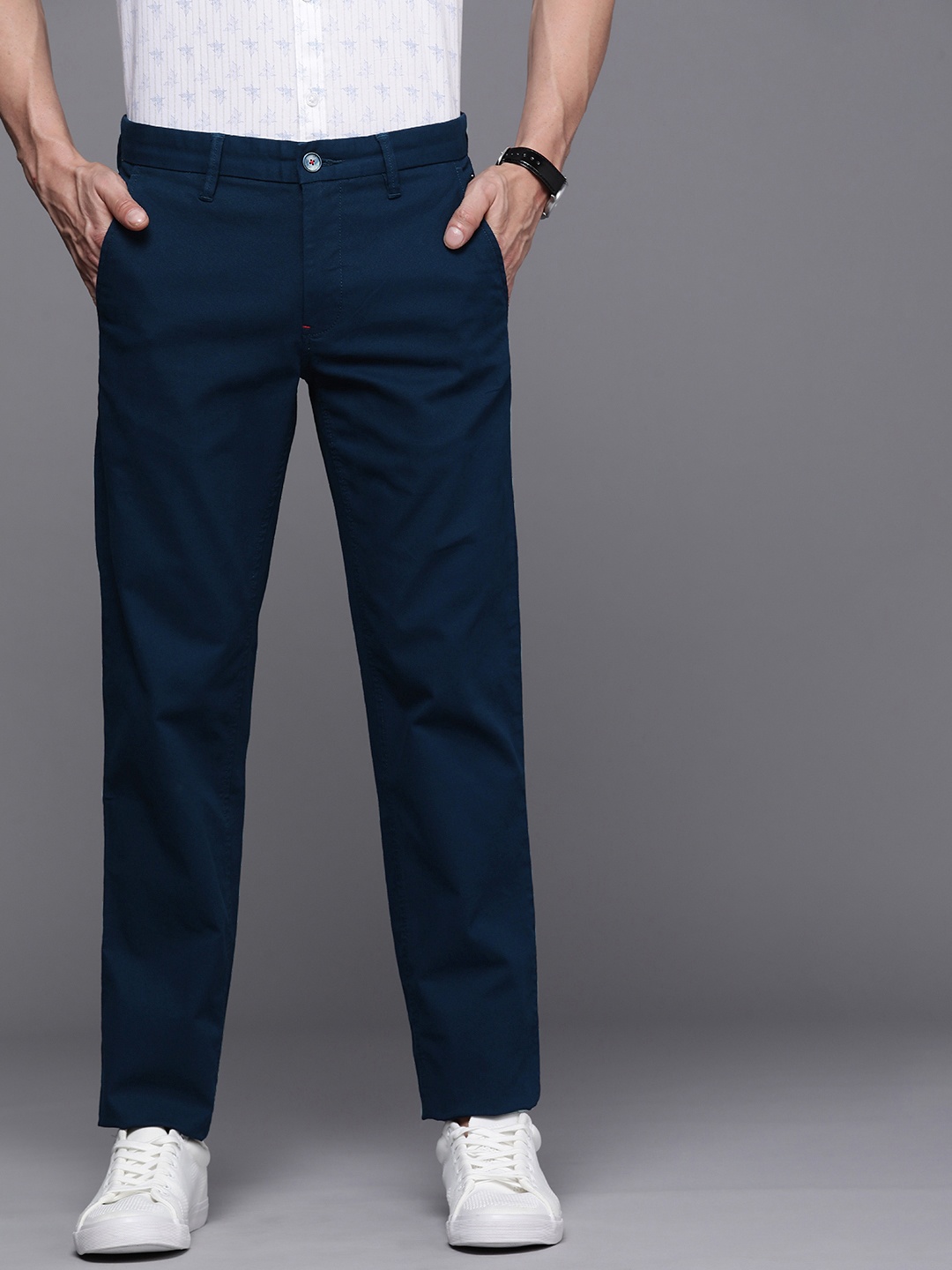 

Louis Philippe Sport Men Navy Blue Tapered Fit Mid-Rise Regular Trousers