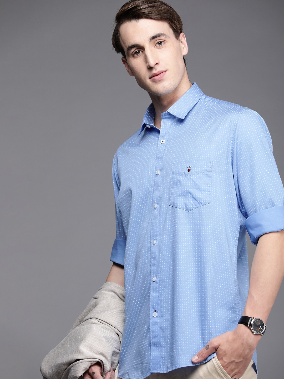 

Louis Philippe Sport Men Blue & White Slim Fit Printed Pure Cotton Casual Shirt