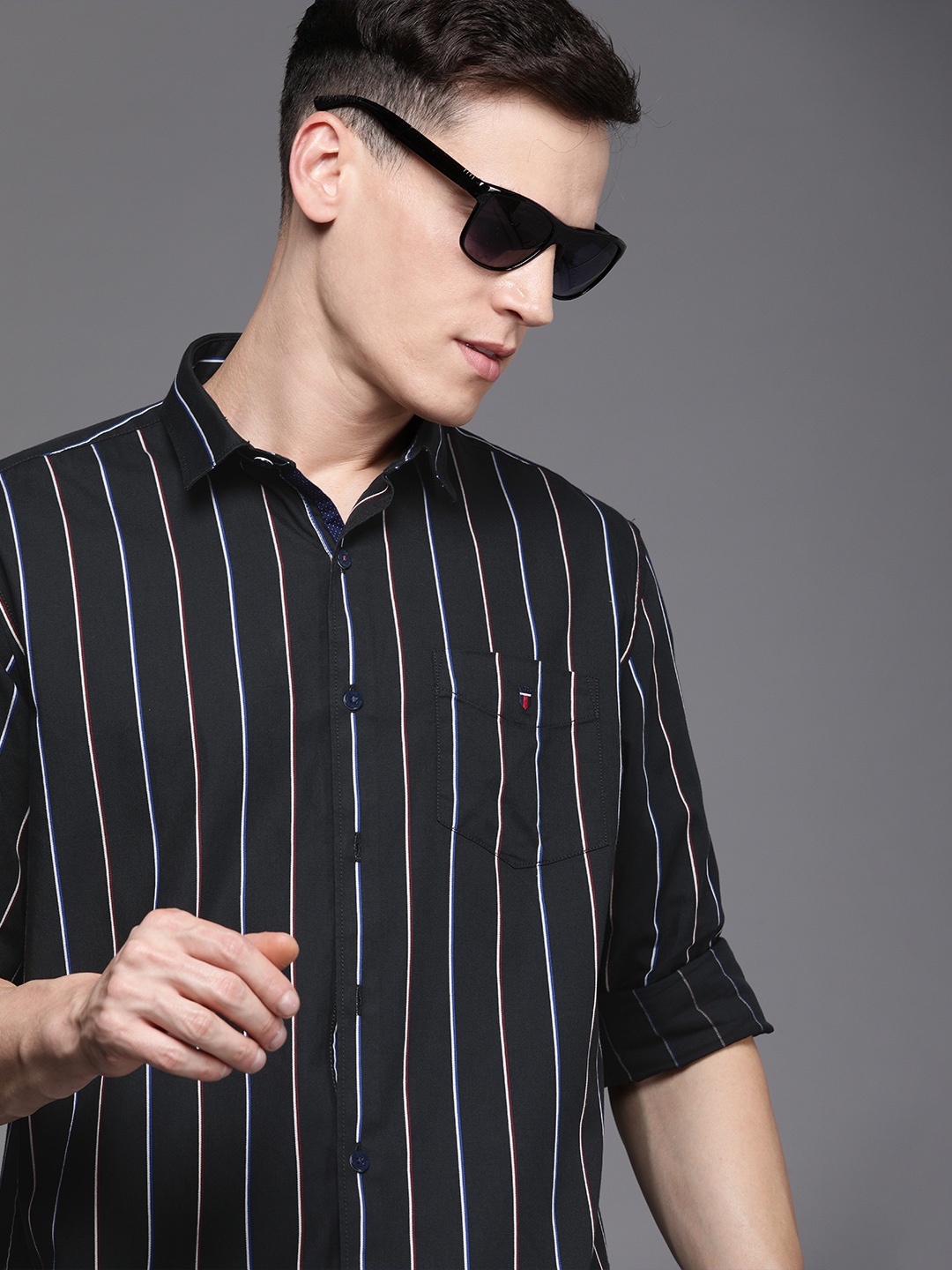 

Louis Philippe Sport Men Black Slim Fit Candy Stripes Opaque Pure Cotton Casual Shirt