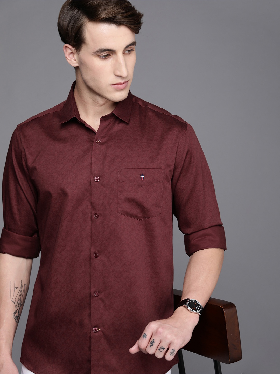 

Louis Philippe Sport Men Maroon Slim Fit Pure Cotton Casual Shirt
