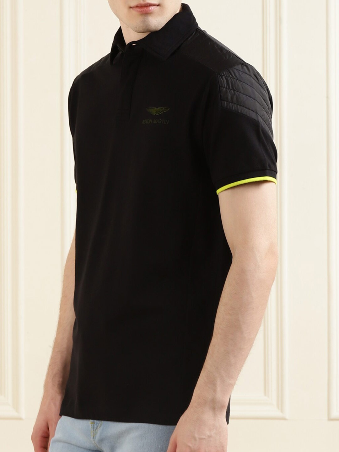 

HACKETT LONDON Men Black Quilted Shoulders Polo Collar T-shirt