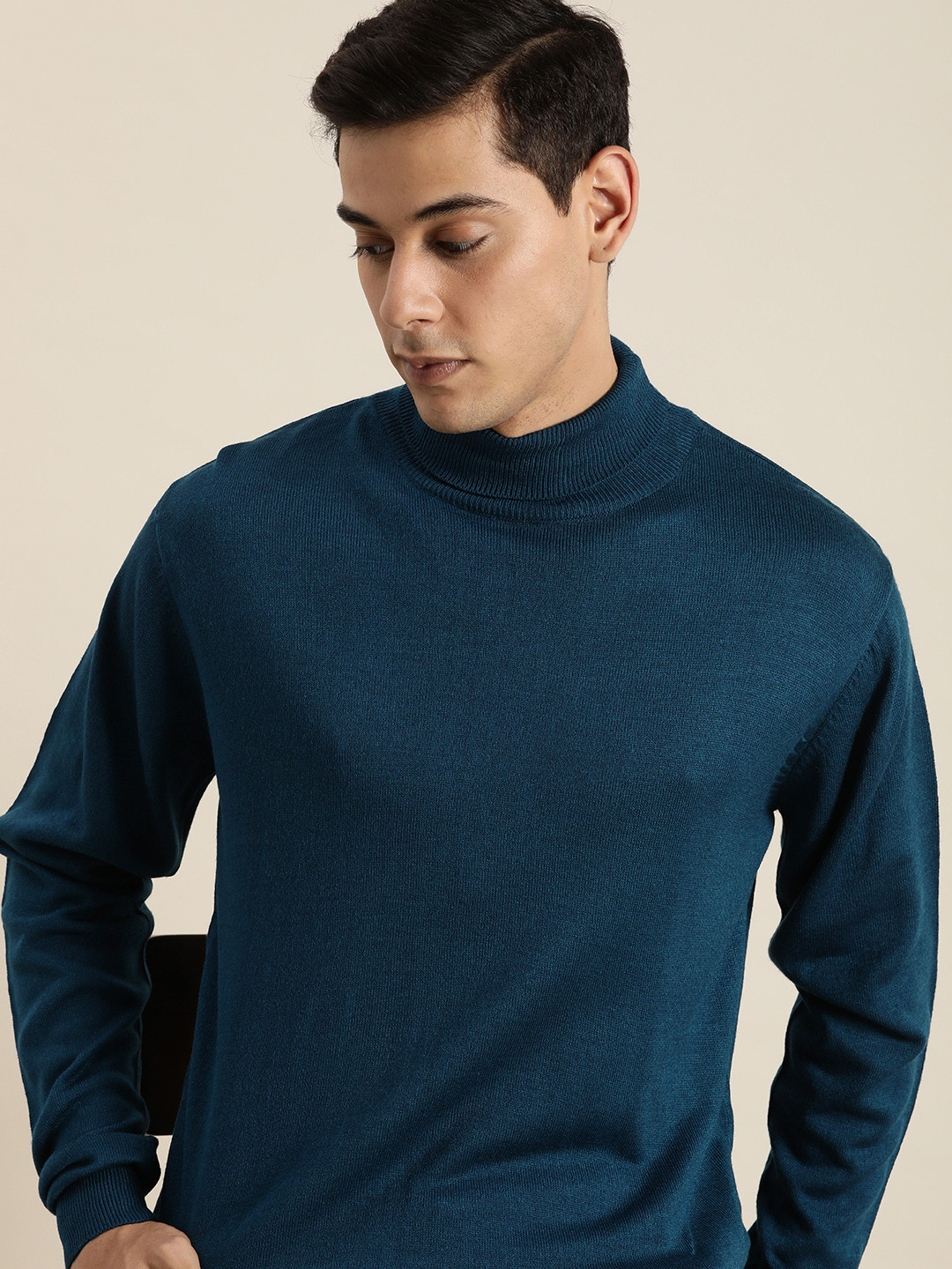 

INVICTUS Men Dark Blue Solid Turtle Neck Acrylic Pullover