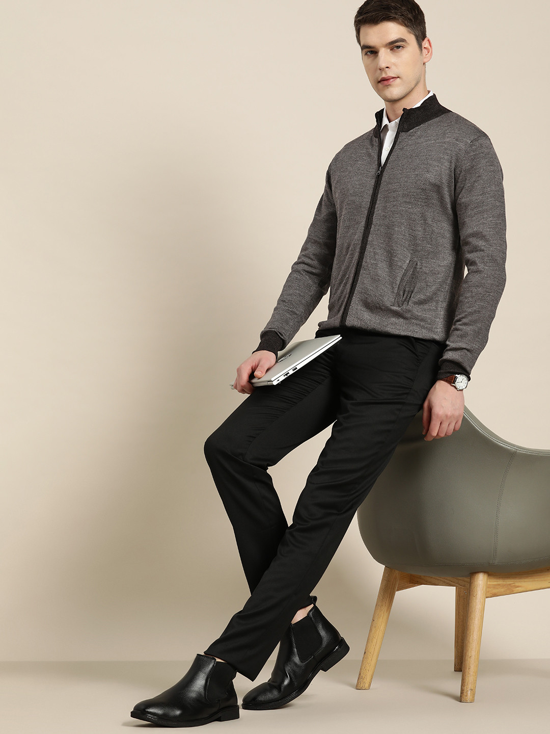 

INVICTUS Men Grey Melange Acrylic Cardigan