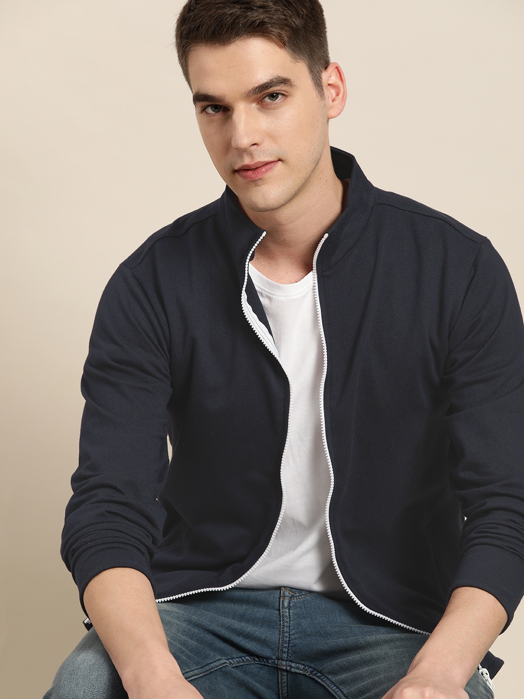 

INVICTUS Men Navy Blue Solid Pure Cotton Sweatshirt