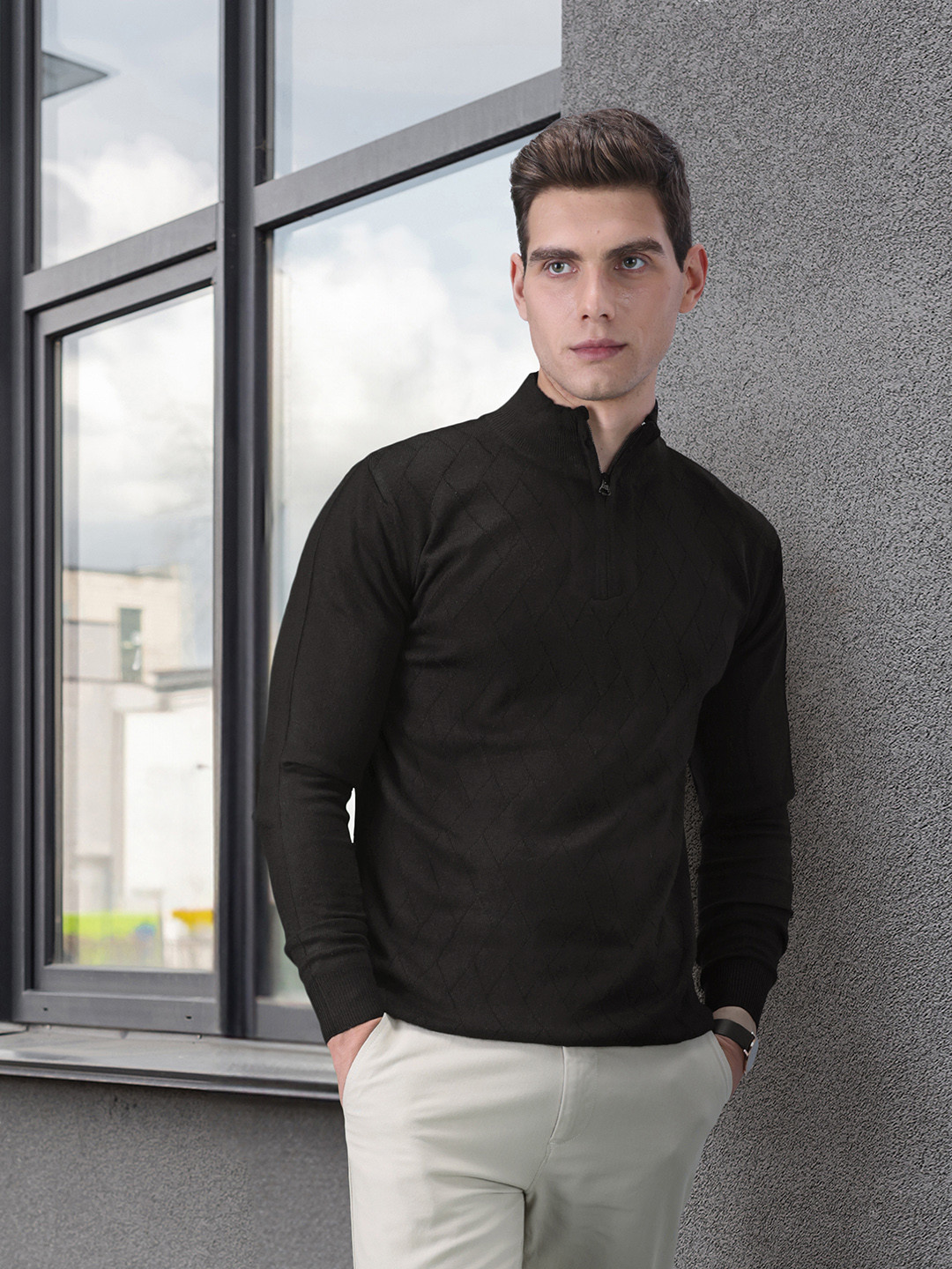

INVICTUS Men Black Self-Design Acrylic Geometric Pattern Pullover