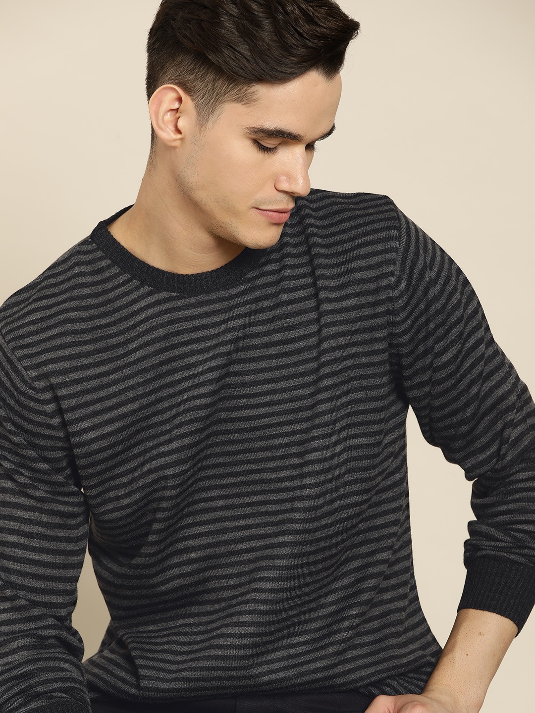 

INVICTUS Men Charcoal Grey & Black Striped Pullover
