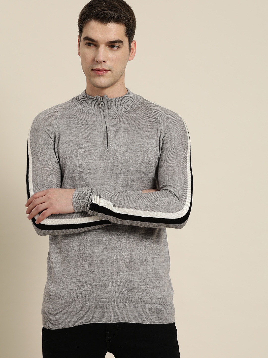 

INVICTUS Grey Solid Acrylic Stripes Detail Raglan Sleeves Pullover