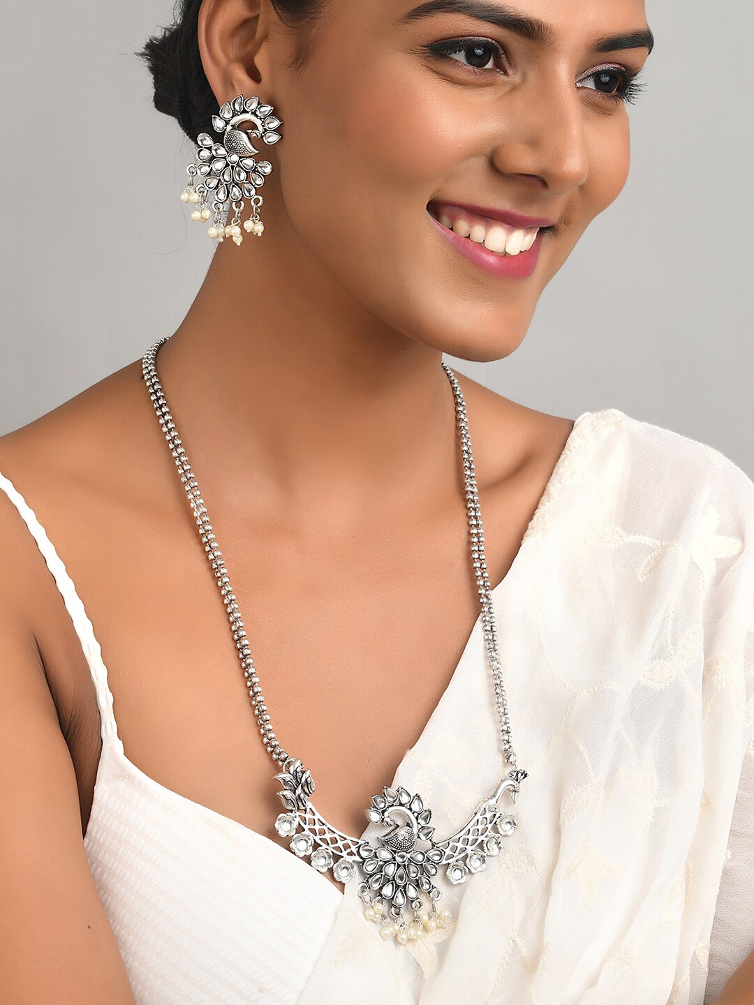 

Fida Silver-Plated White Stone-Studded & Pearl Beaded Jewellery Set