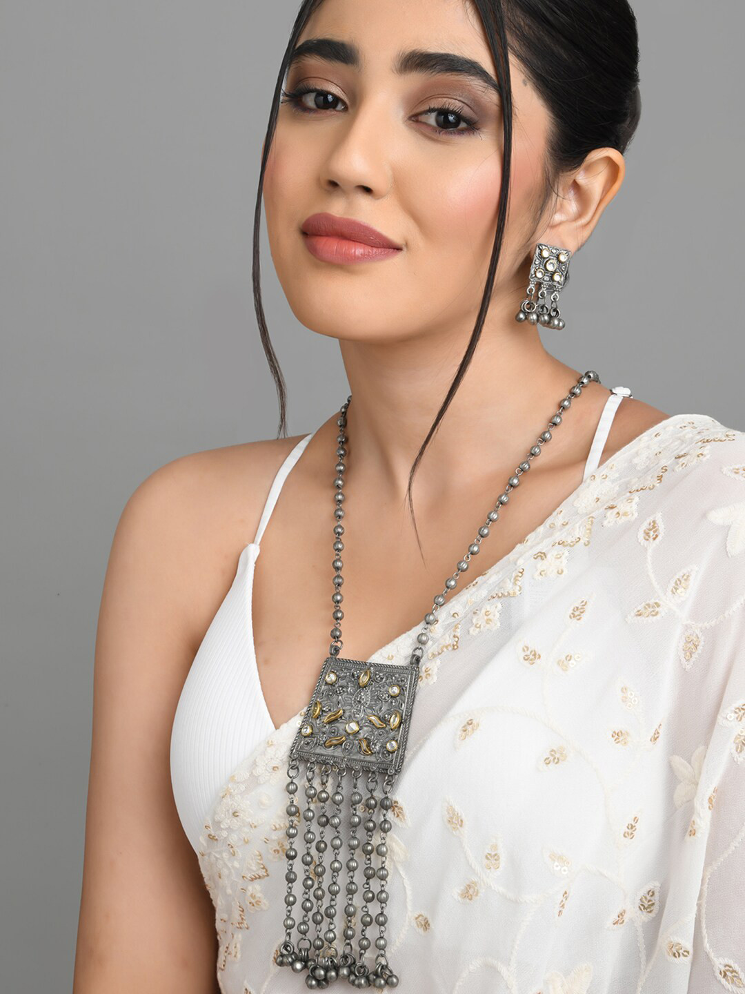 

Fida Ethnic Silver Plated Oxidised Beaded Jewellery Set