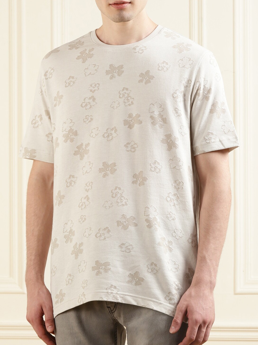

Ted Baker Men Cream-Coloured Printed Pure Cotton T-shirt