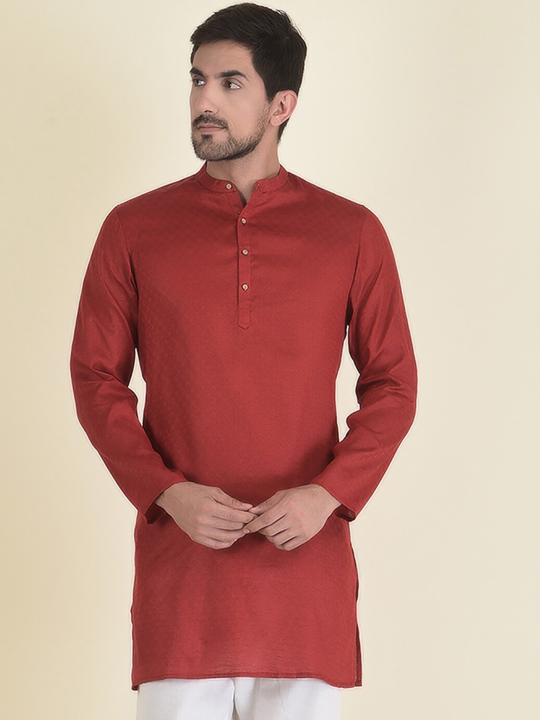 

DEYANN Men Maroon Thread Work Jacquard Kurta