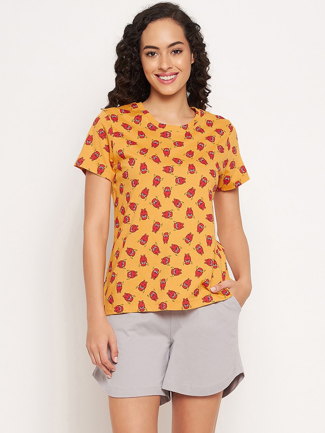 

Clovia Emoji Printed Pure Cotton Top & Shorts Set, Yellow
