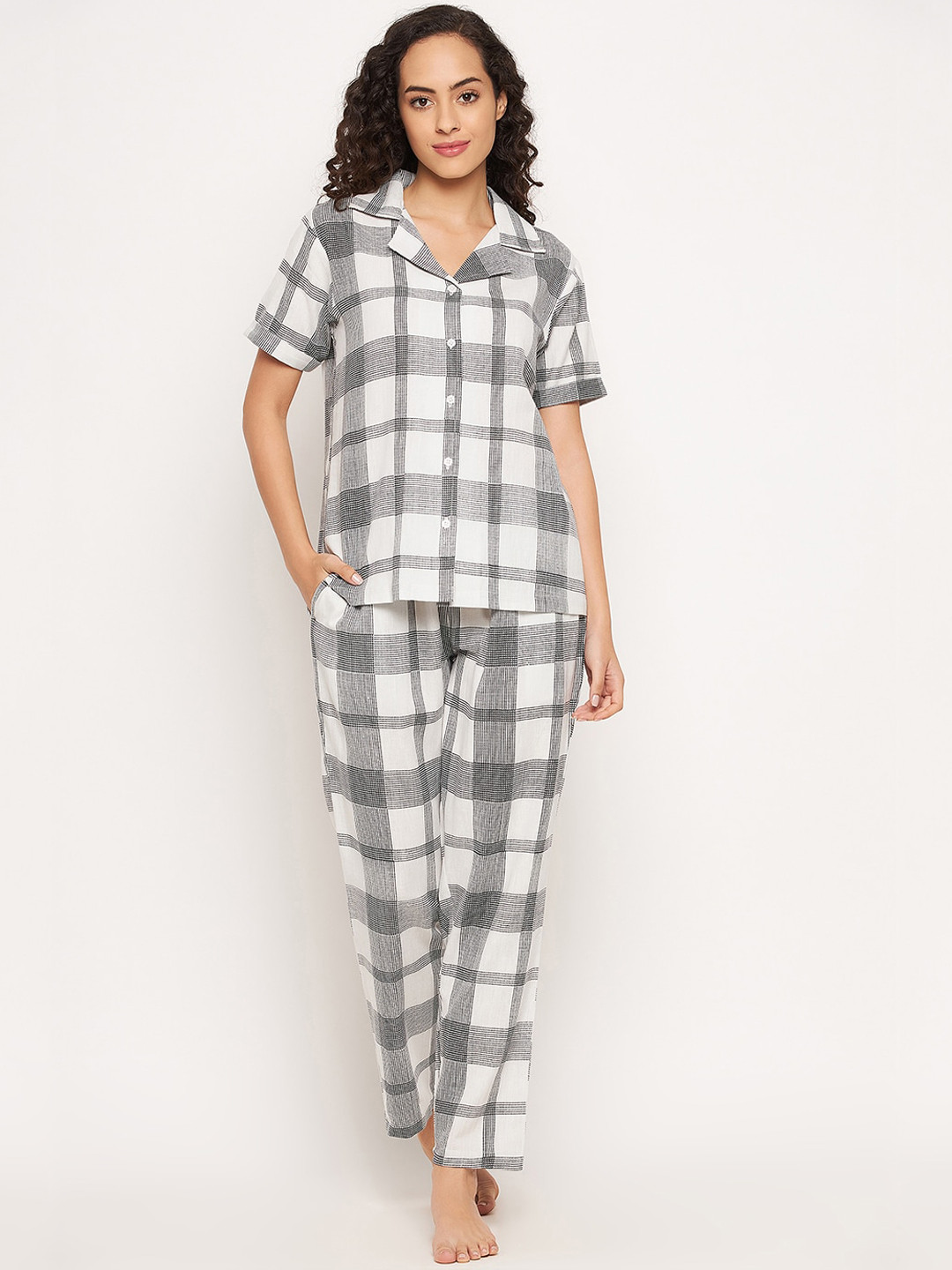 

Clovia Women White & Grey Checked Night suit