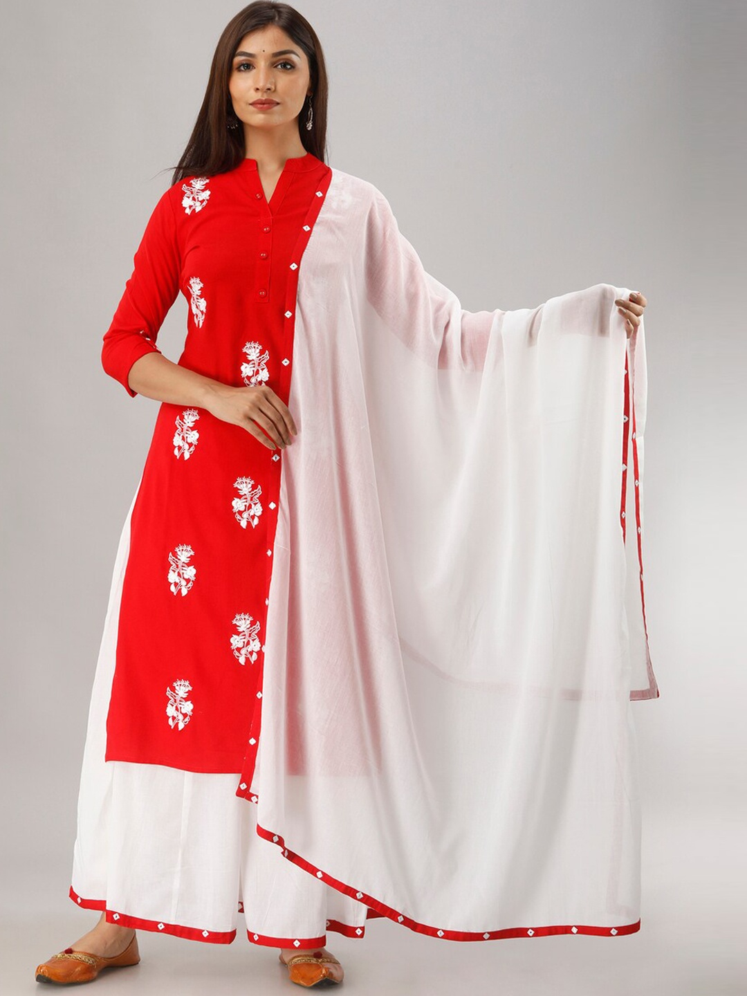 

MAUKA Women Red Floral Embroidered Kurta with Palazzos & Dupatta