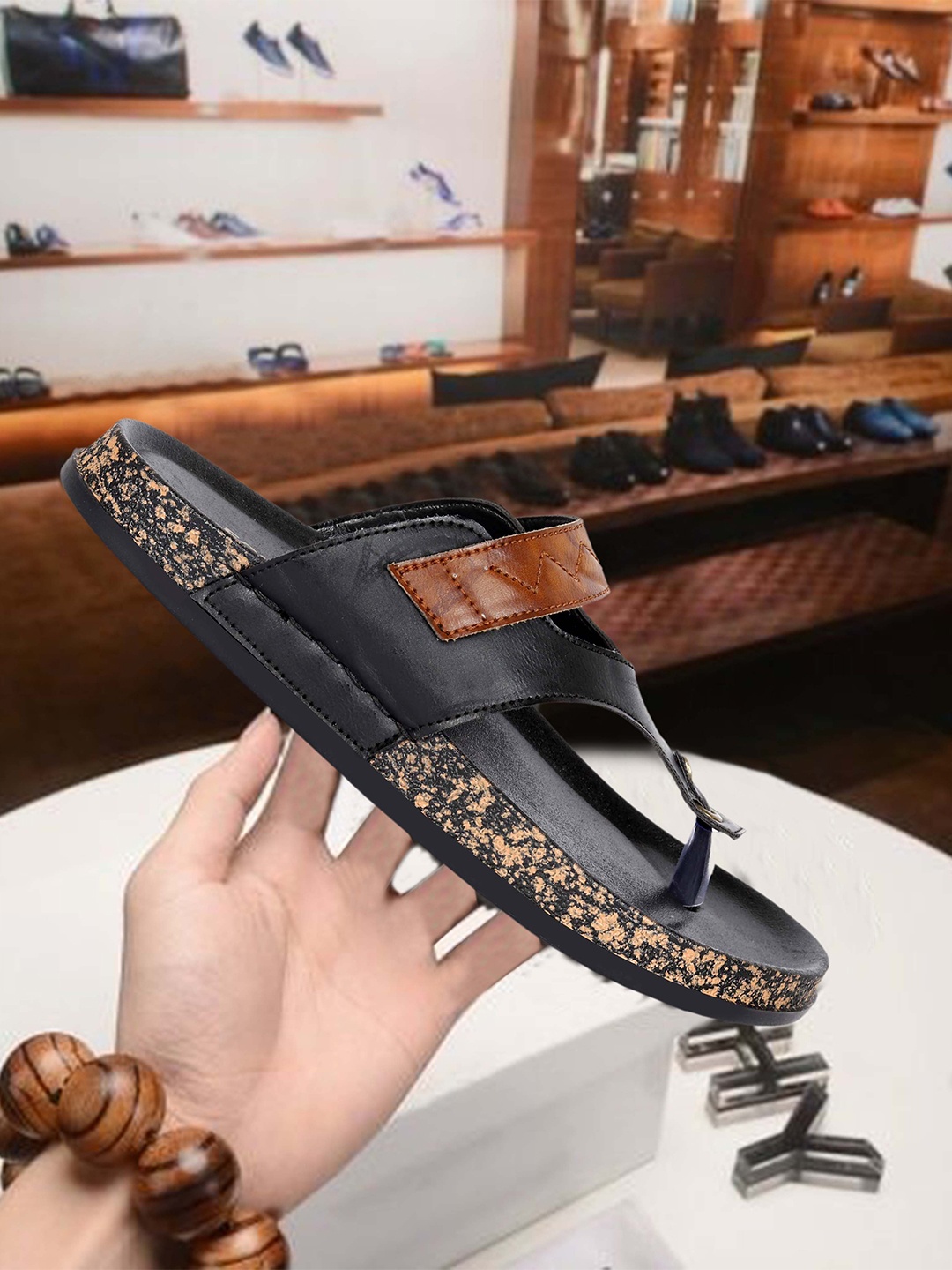 

FOUR STAR TRUCK SALES Men Black & Brown Rubber Thong Flip-Flop
